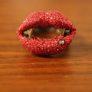 Betsey Johnson red glitter vampire ring